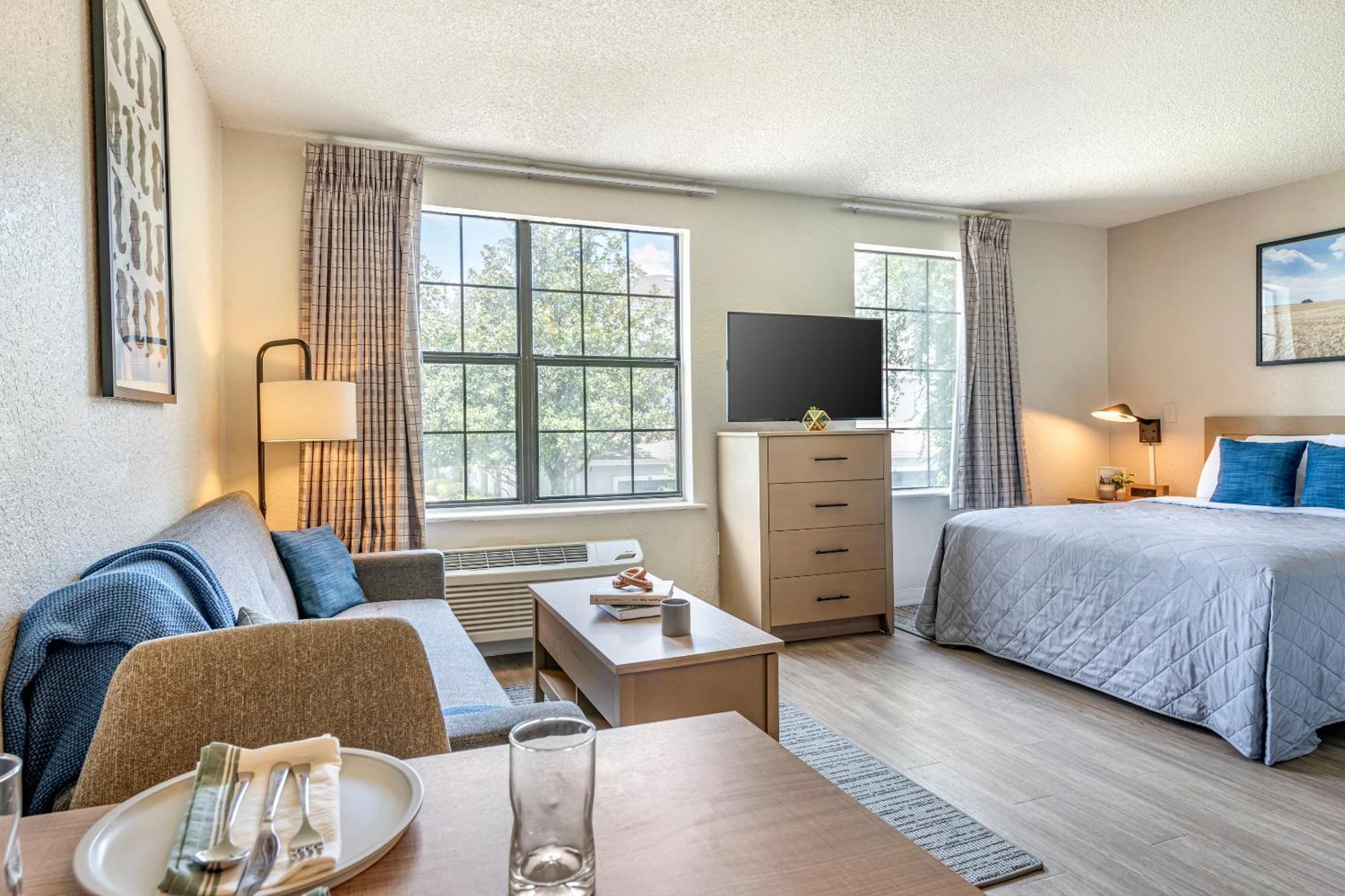 Intown Suites Extended Stay Greensboro Nc - Airport Exterior foto